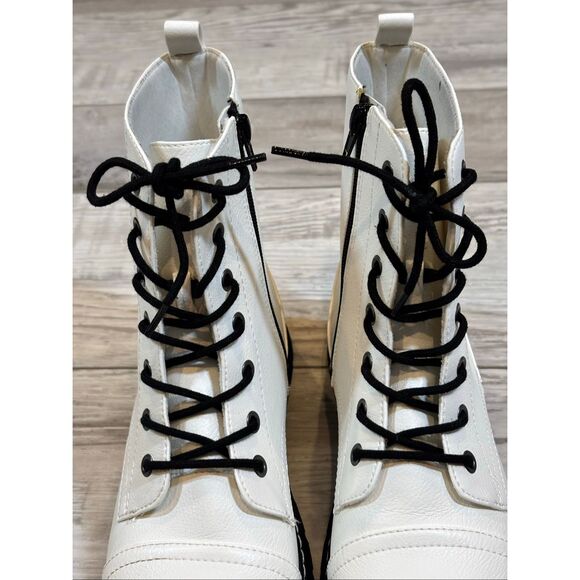 Arizona Jean Co Queen Flat Heel Combat Boots Size 7.5 - Picture 4 of 13